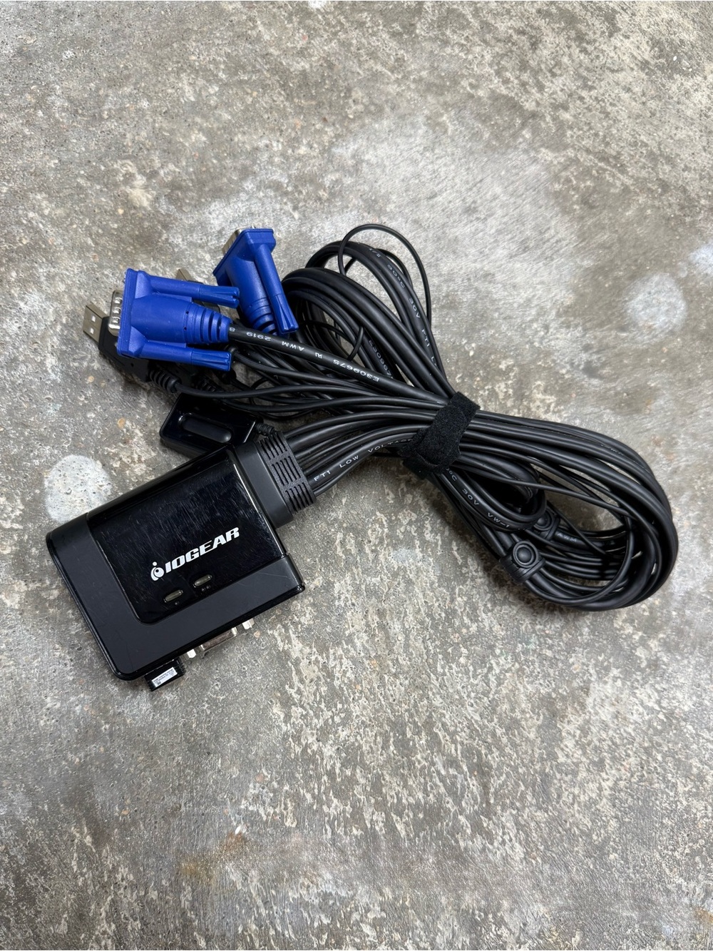 IOGEAR GCS22U 2-Port USB VGA KVM Switch w/ Remote Button Tested